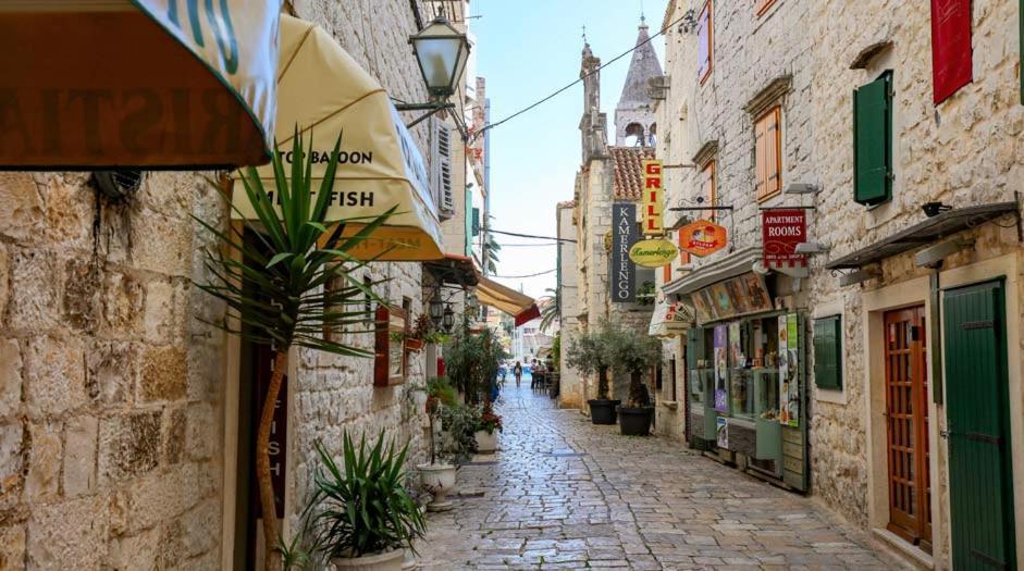Guesthouse Ana Trogir Old Town Luaran gambar