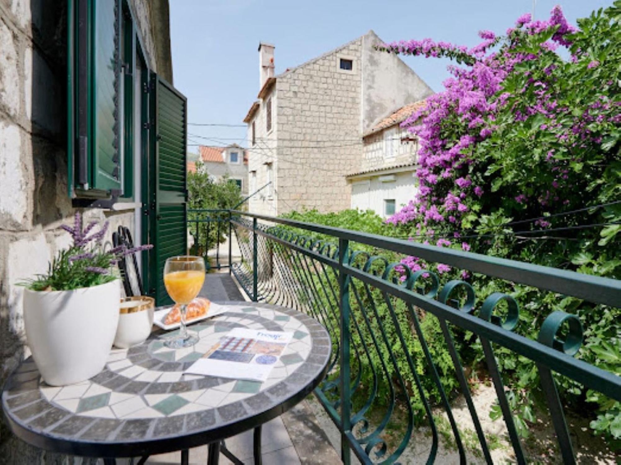 Guesthouse Ana Trogir Old Town Luaran gambar