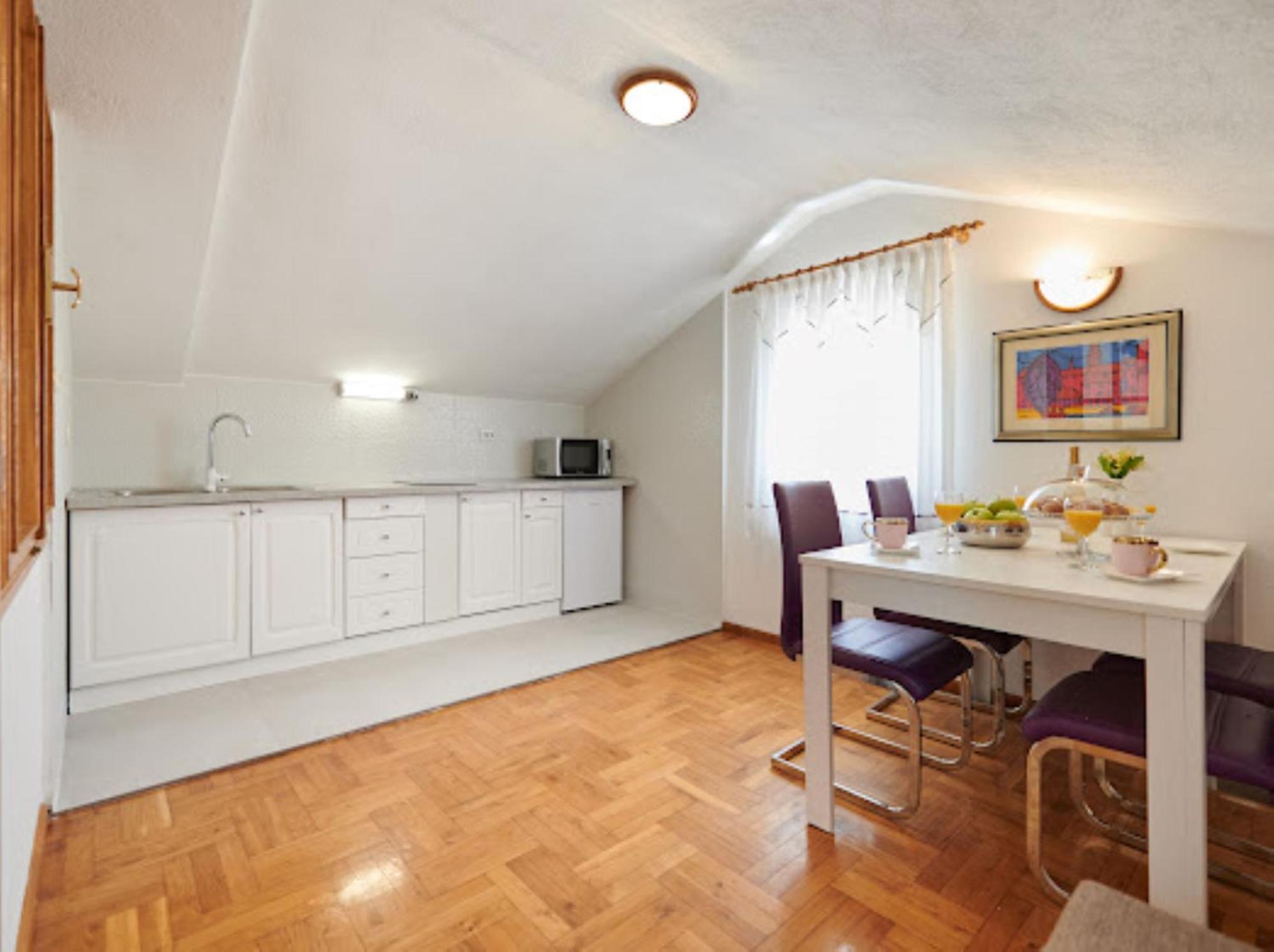 Guesthouse Ana Trogir Old Town Bilik gambar